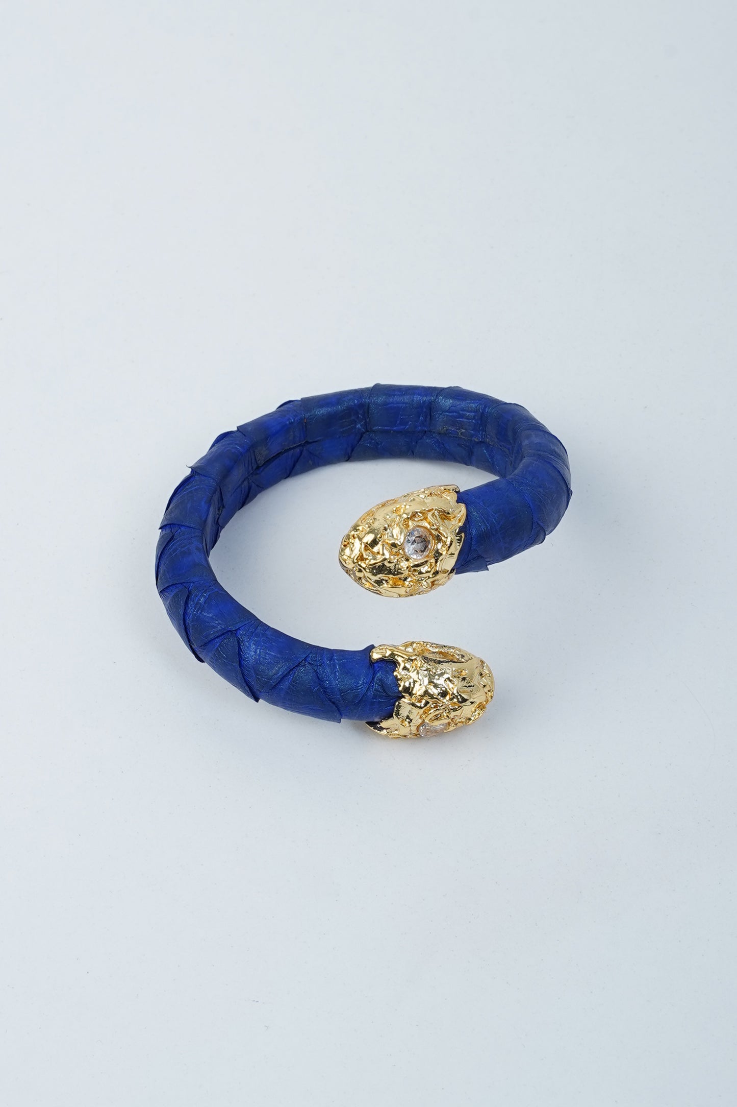 Hierapolis bracelet made of python leather and gold brass detail in blue